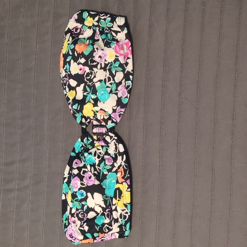 Xhilaration Bandeau Bikini Top - Medium